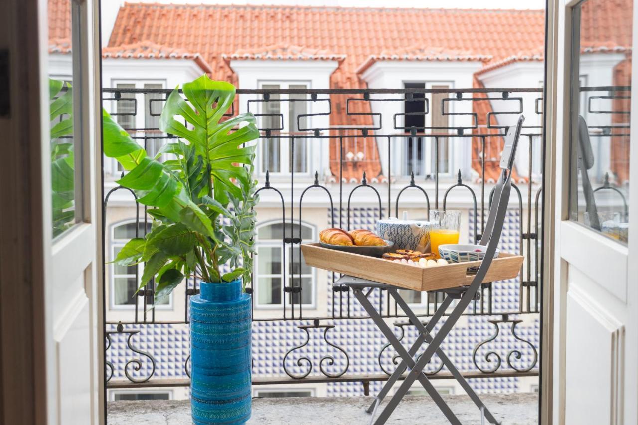 Heart Of Lisbon Private Room With Balcony Exterior photo